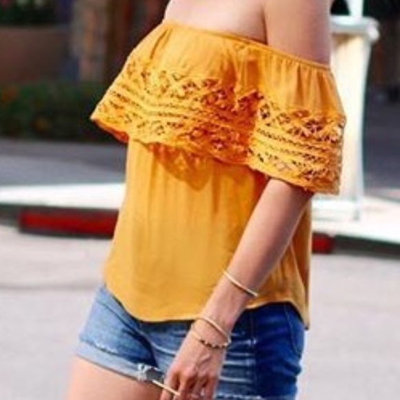 Socialite Tops - off the shoulder crochet top